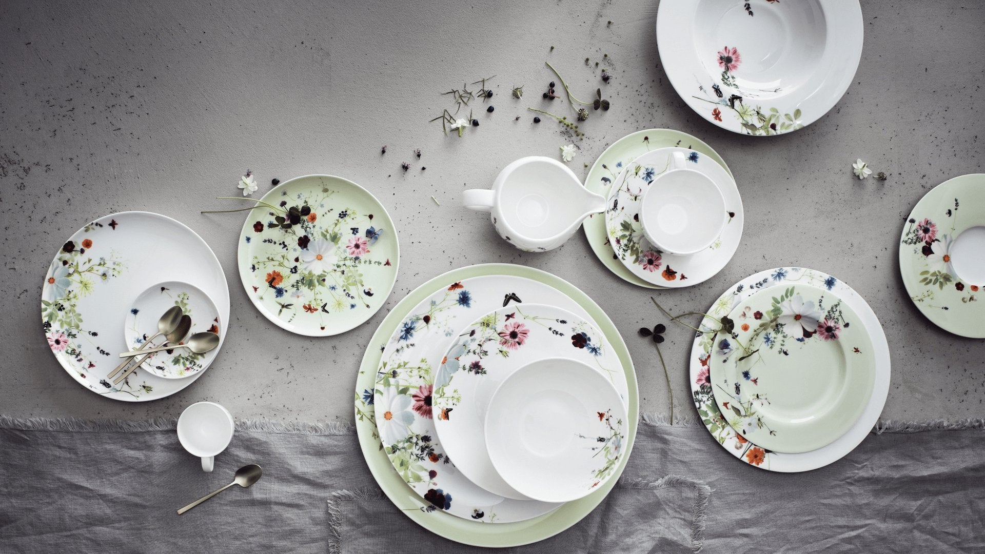 Studio-line Plates Service Vaisselle Rosenthal Brillance Grand Air - Porcelaine Bone China - 6 Pièces China Patterns 1960's Studio-line Plates Service Vaisselle Rosenthal Brillance Grand Air - Porcelaine Bone China - 6 Pièces China Patterns 1960's